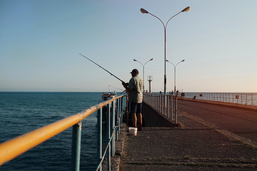 Рыбаки Гагры