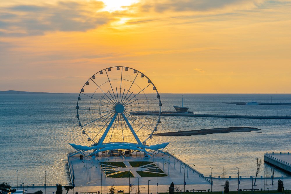 Каспий на восходе