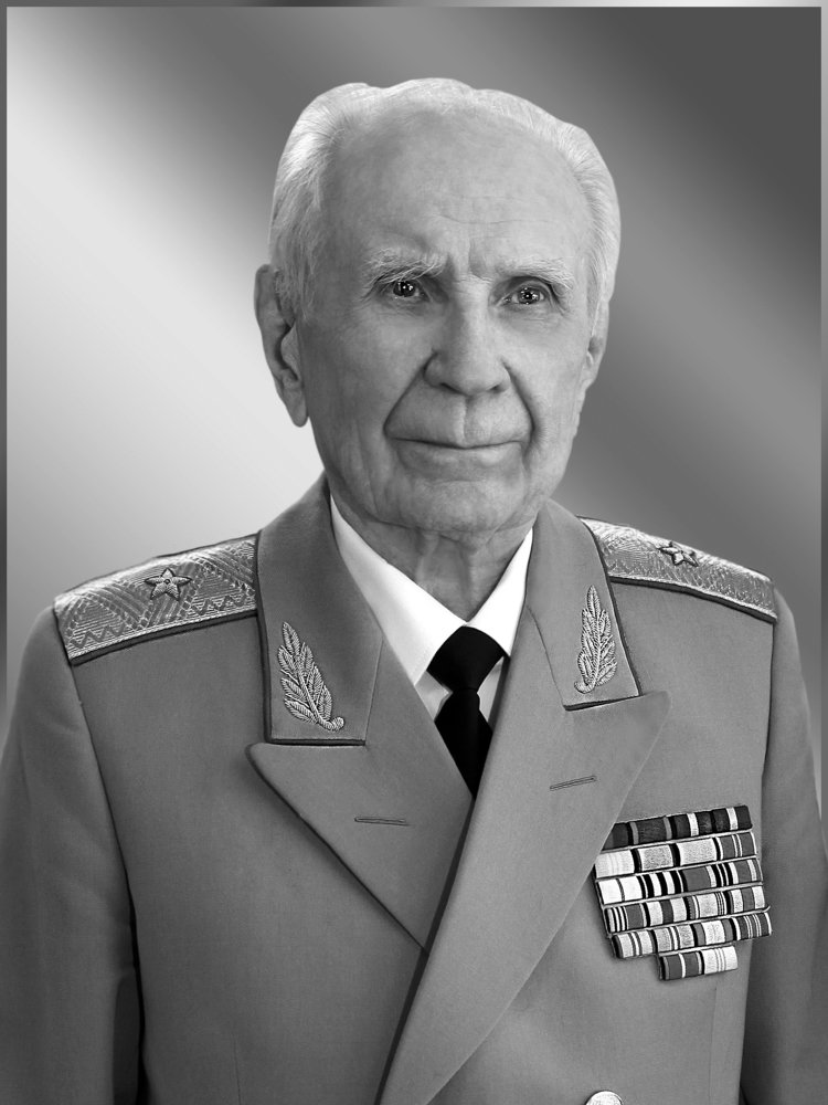 100-летний ветеран и сегодня в строю!