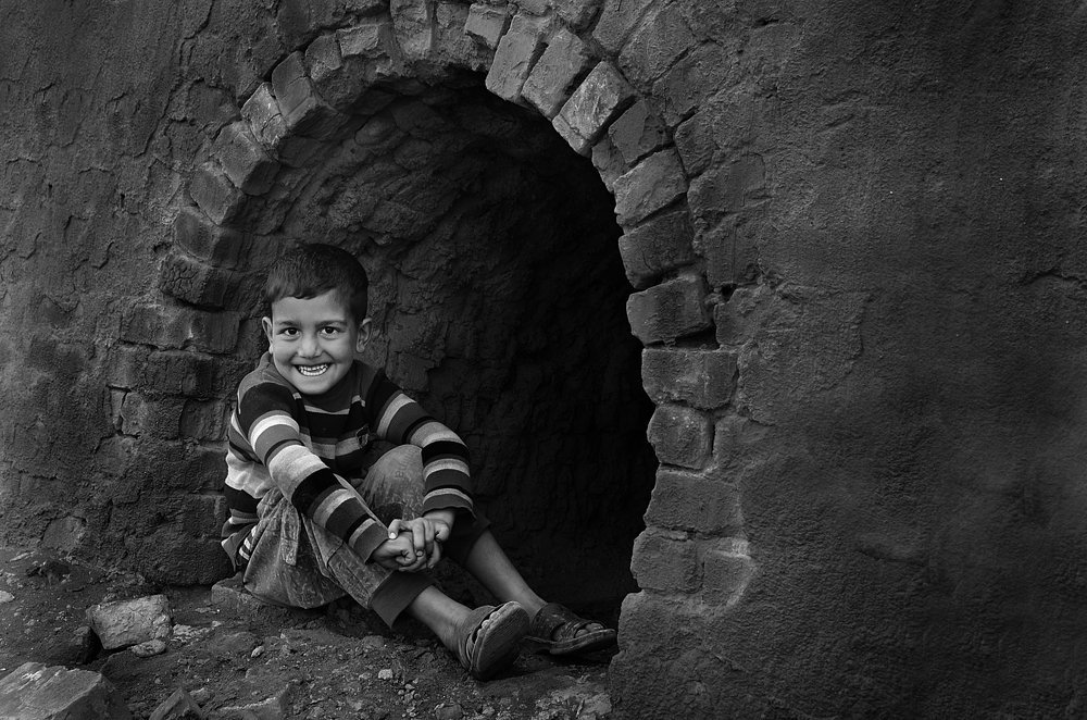 جلوس في باب الوكر