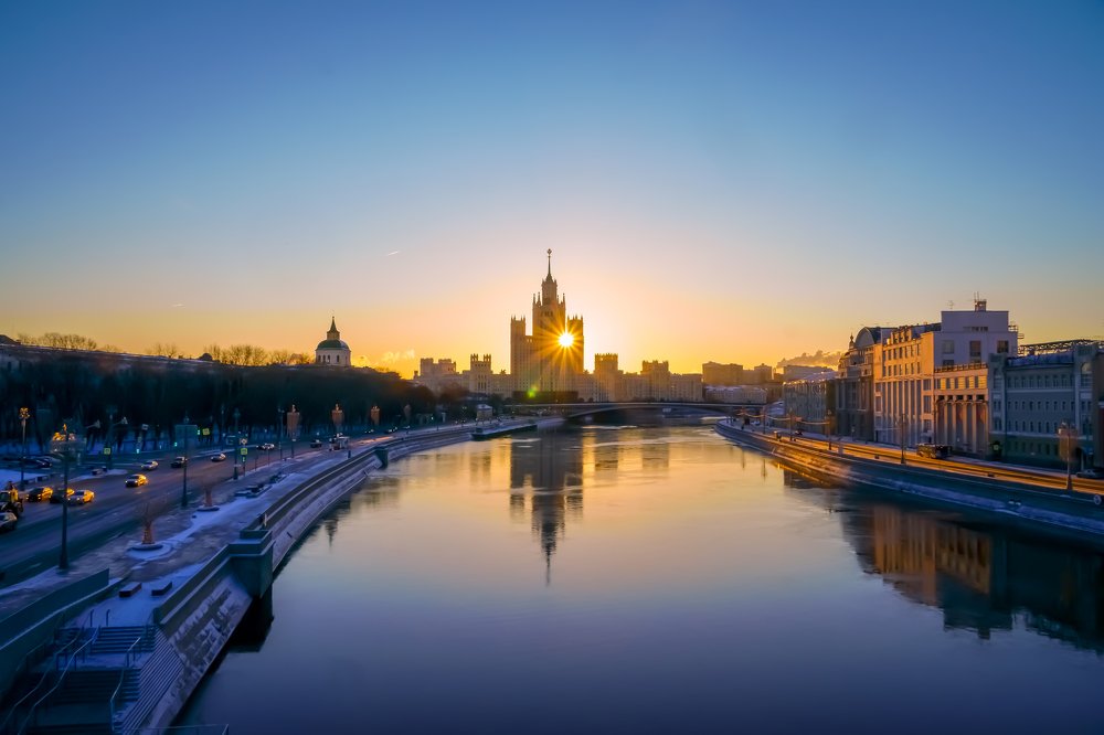 Рассвет над Москвой рекой