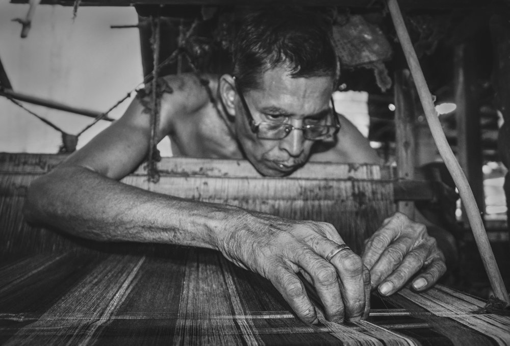 Magical Hands of a real artist..!