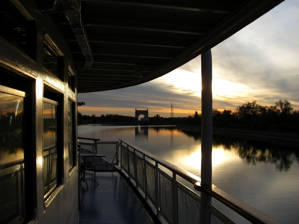рассвет на волго-донском канале