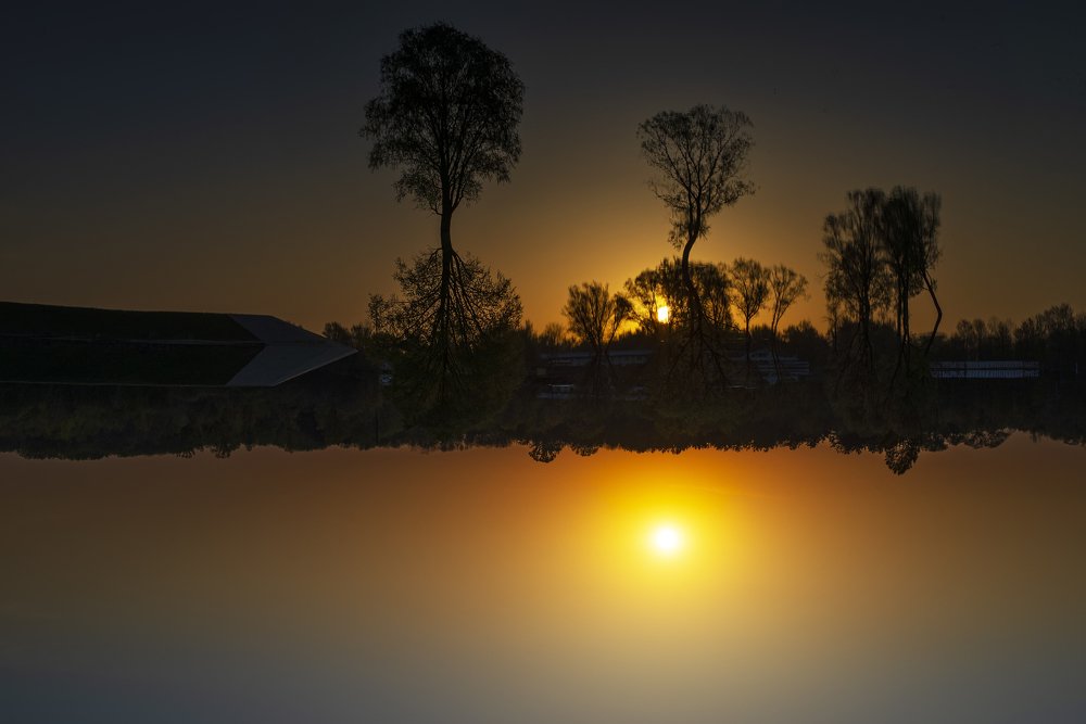 Зазеркалье