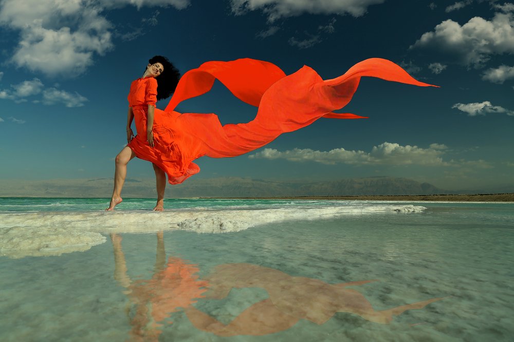 Не мертвое море...