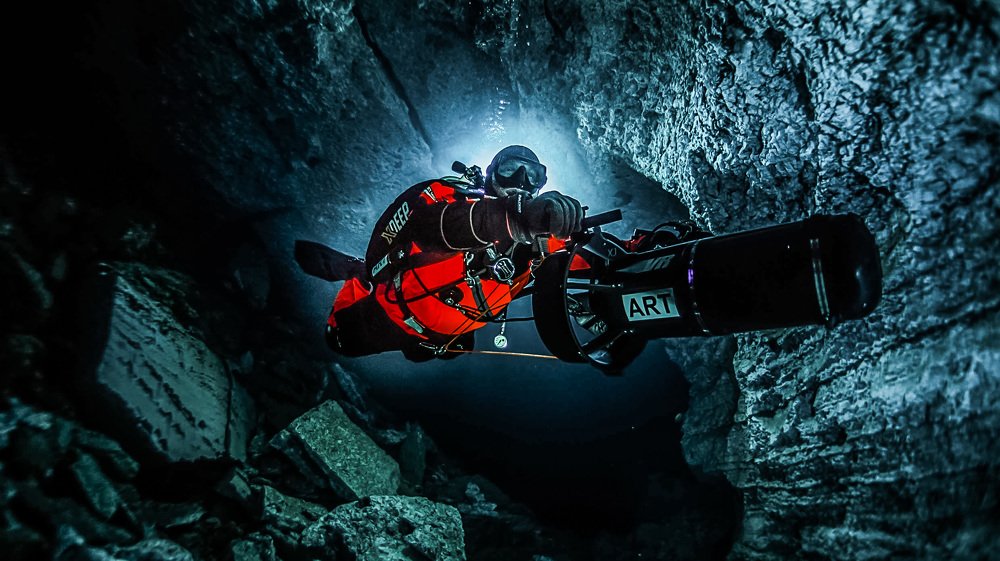 Пещерный дайвер