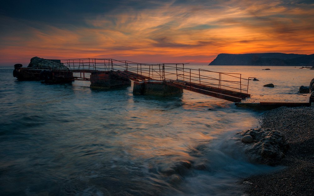 Про старый причал...