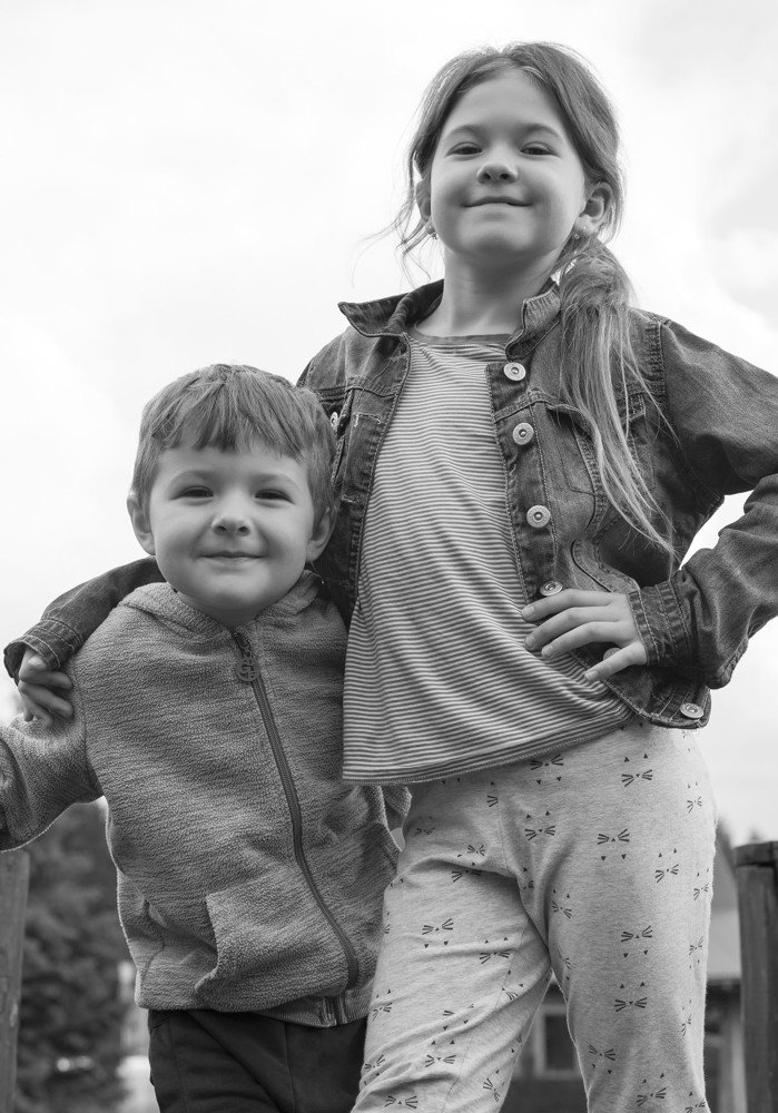 Брат и сестра