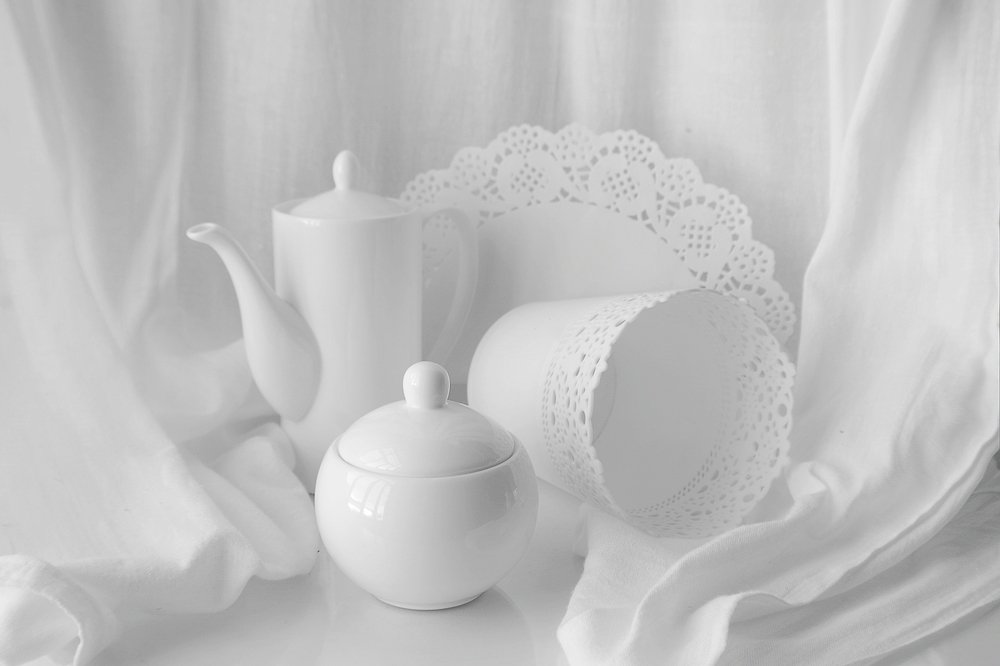 Белое на белом