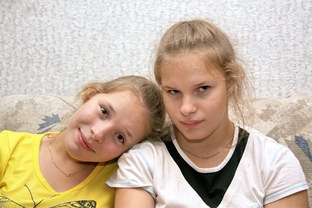 Сёстры-двойняшки