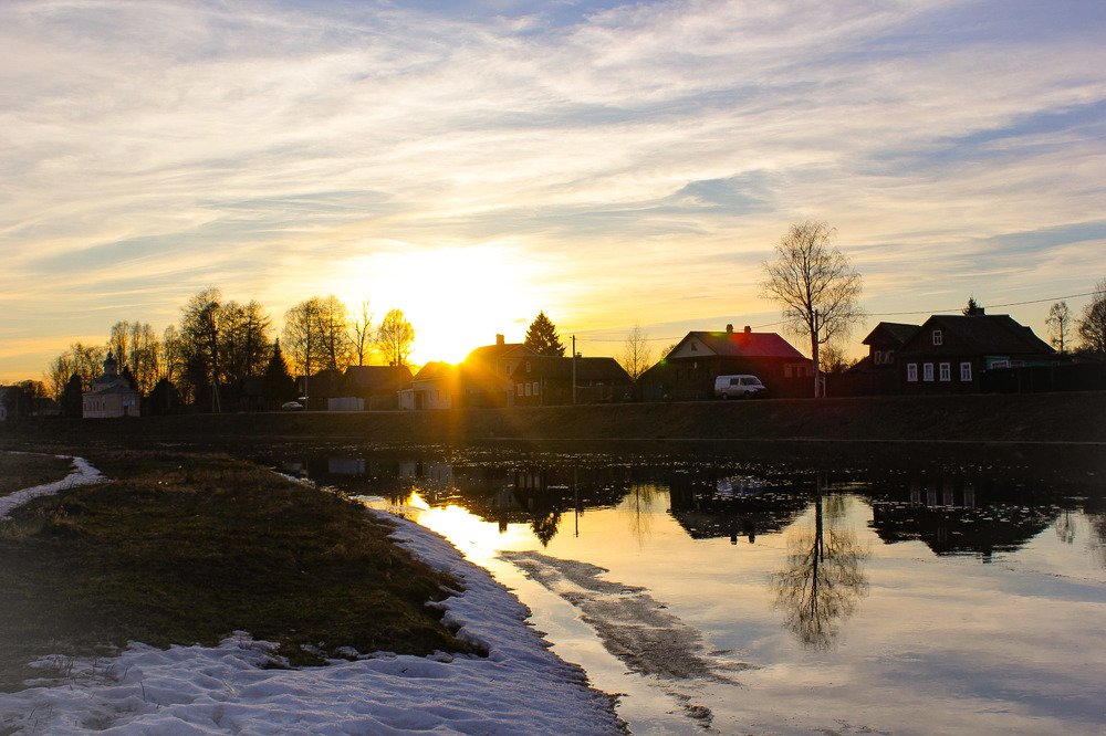 весений закат нареке