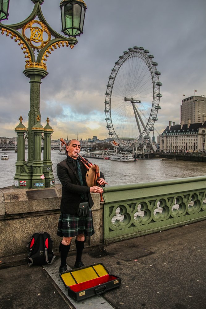 Turn the music around