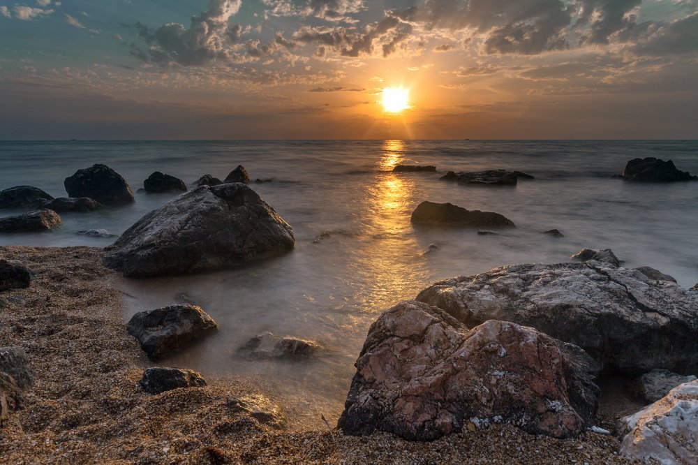 Вечер на море