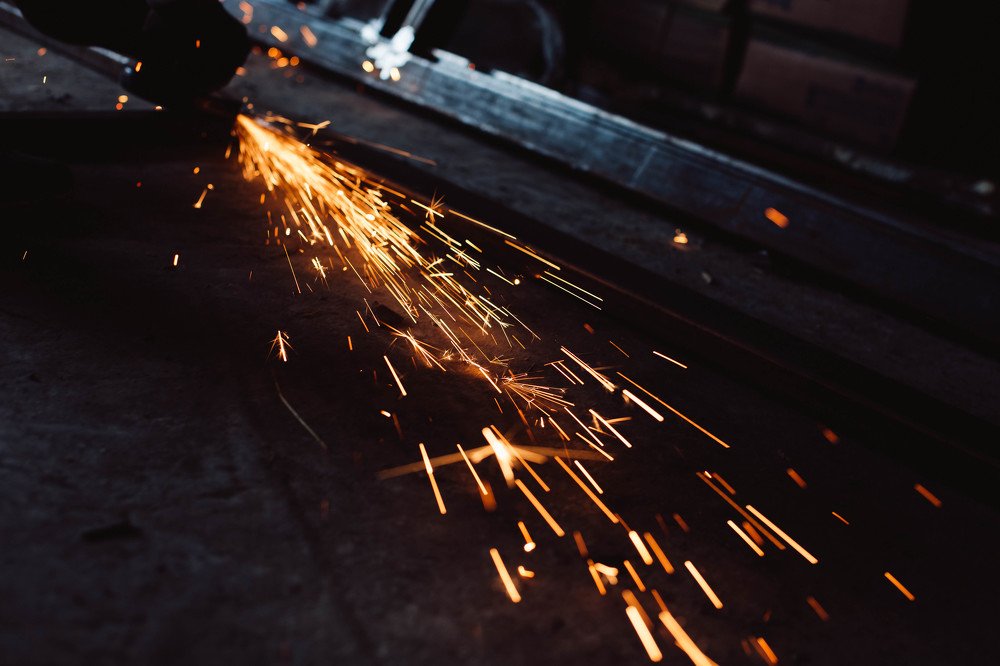 фонтан искр