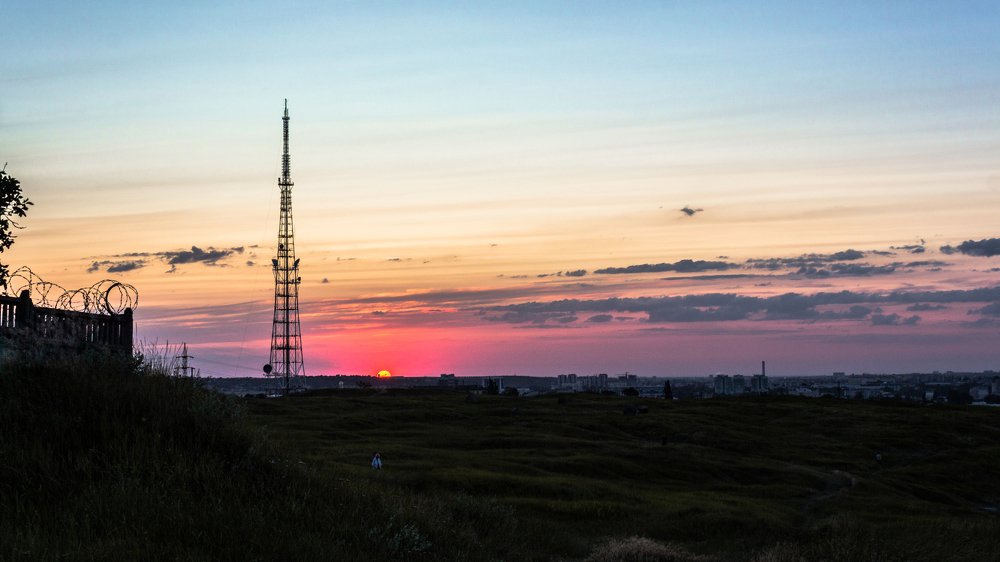 телевышка и закат