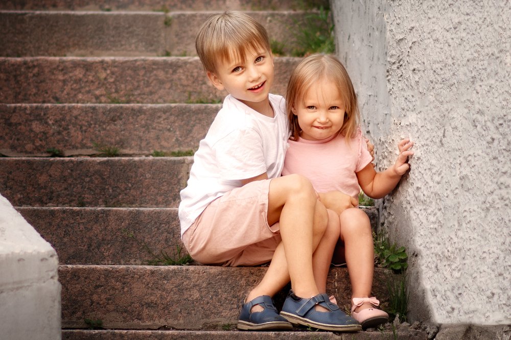 Крепкие объятия