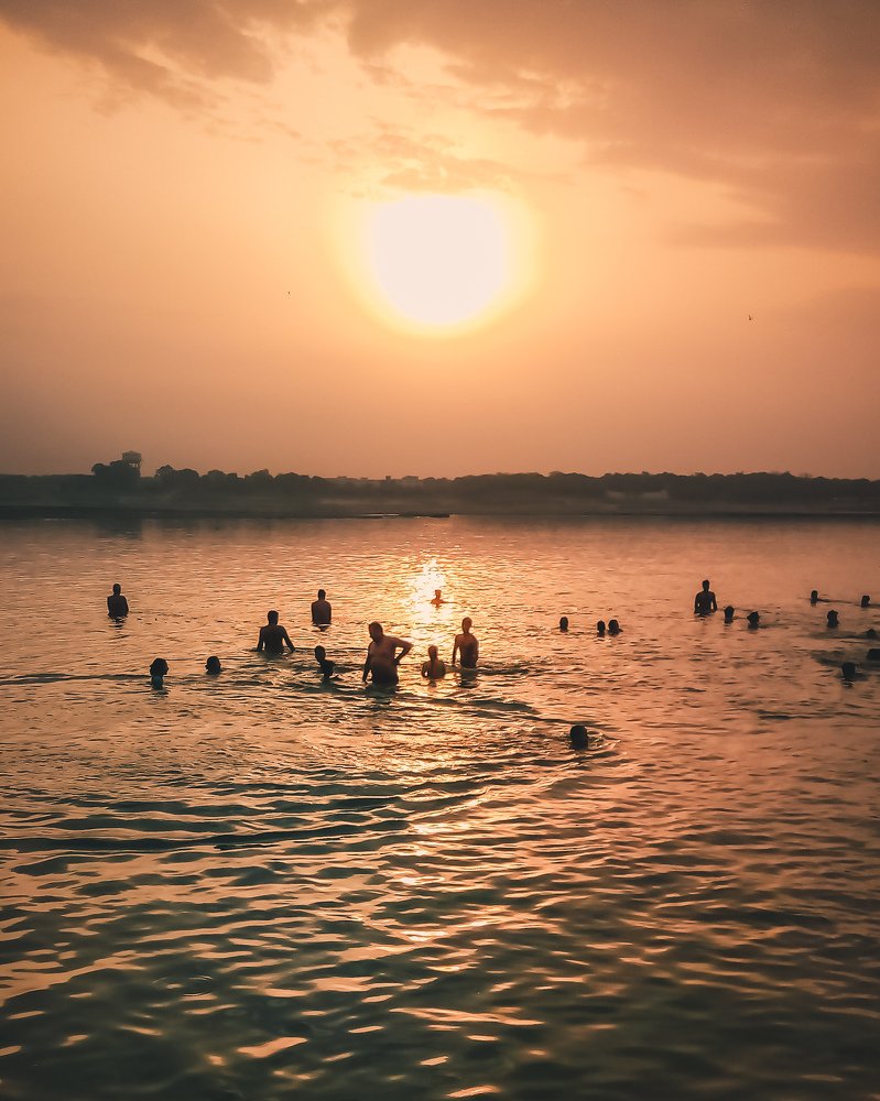 Sunrise in Ganges