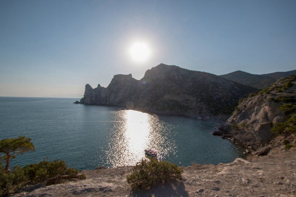 Солнце, море...