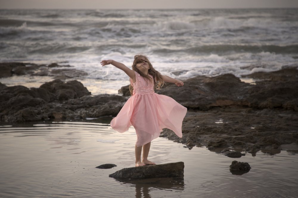 Dancing with the wind