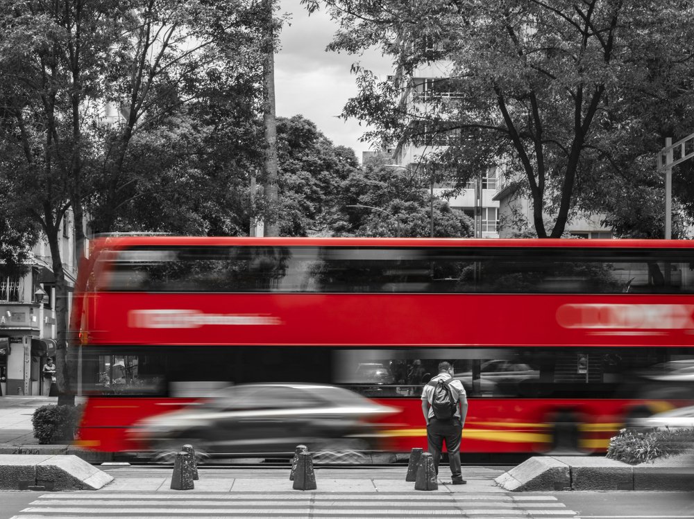 Citylife waiting in a Red Hurry