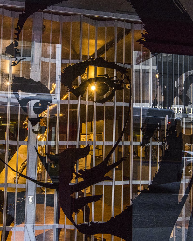 Взгляд Дали