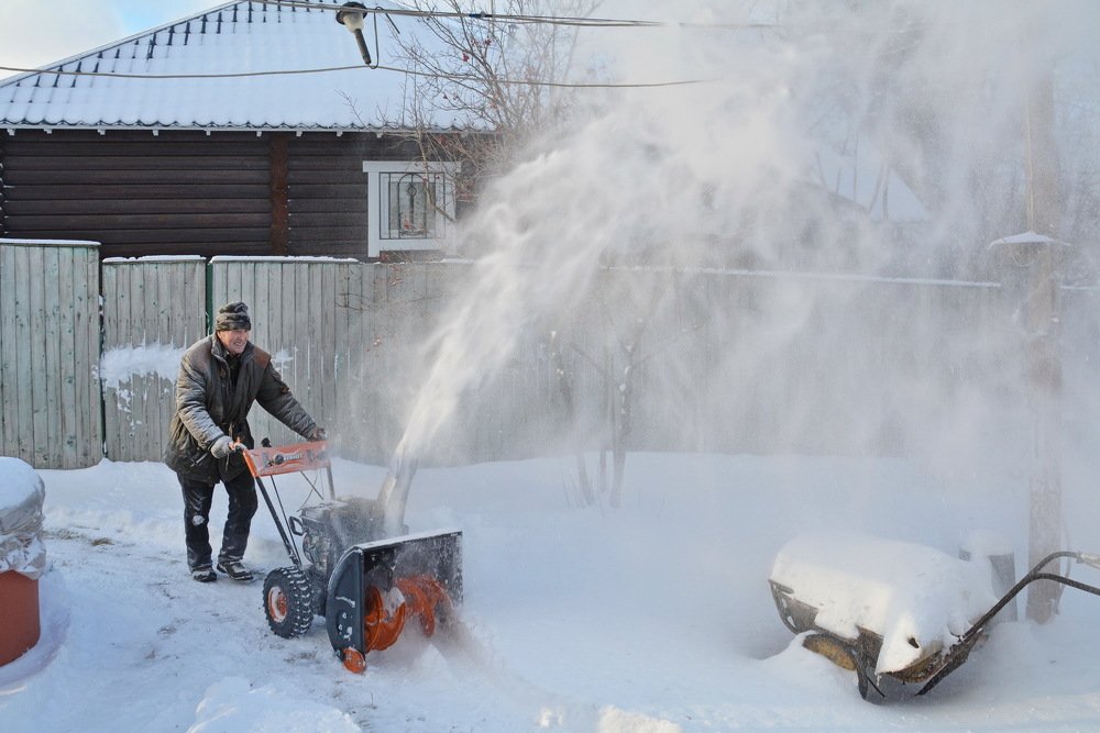 Уборка снега