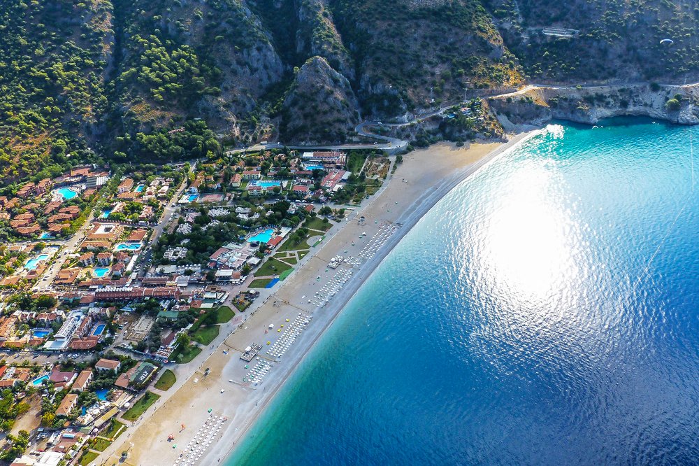 Полет над побережьем