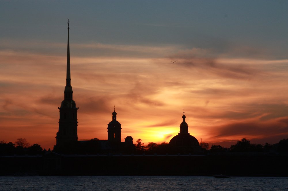 Sunset in Saint-Petersburg