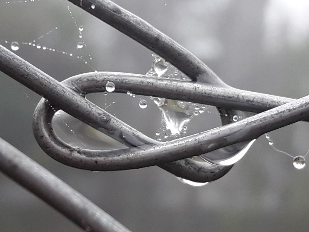 Agua y metal