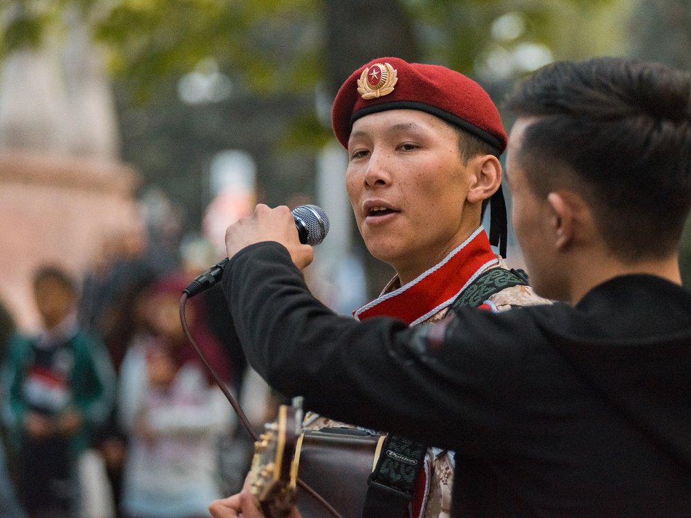 И силой и духом.