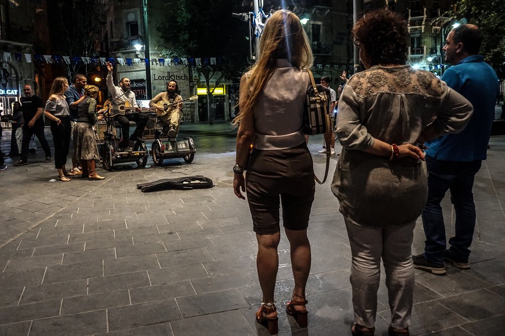 jerusalem Street musicians and actors