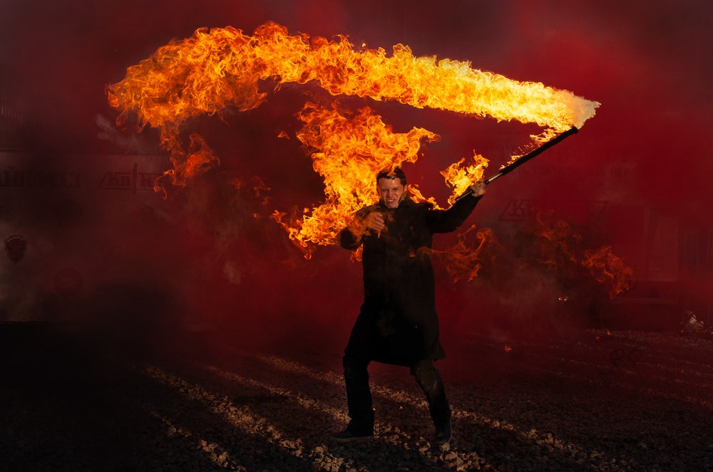 Огненный человек