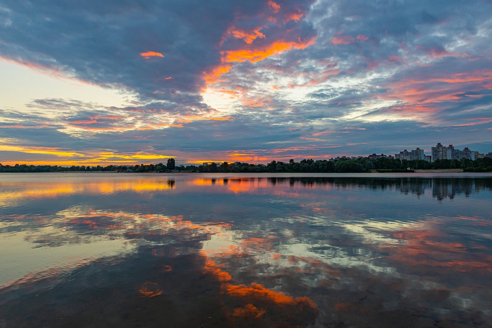 Расвет над Киевом