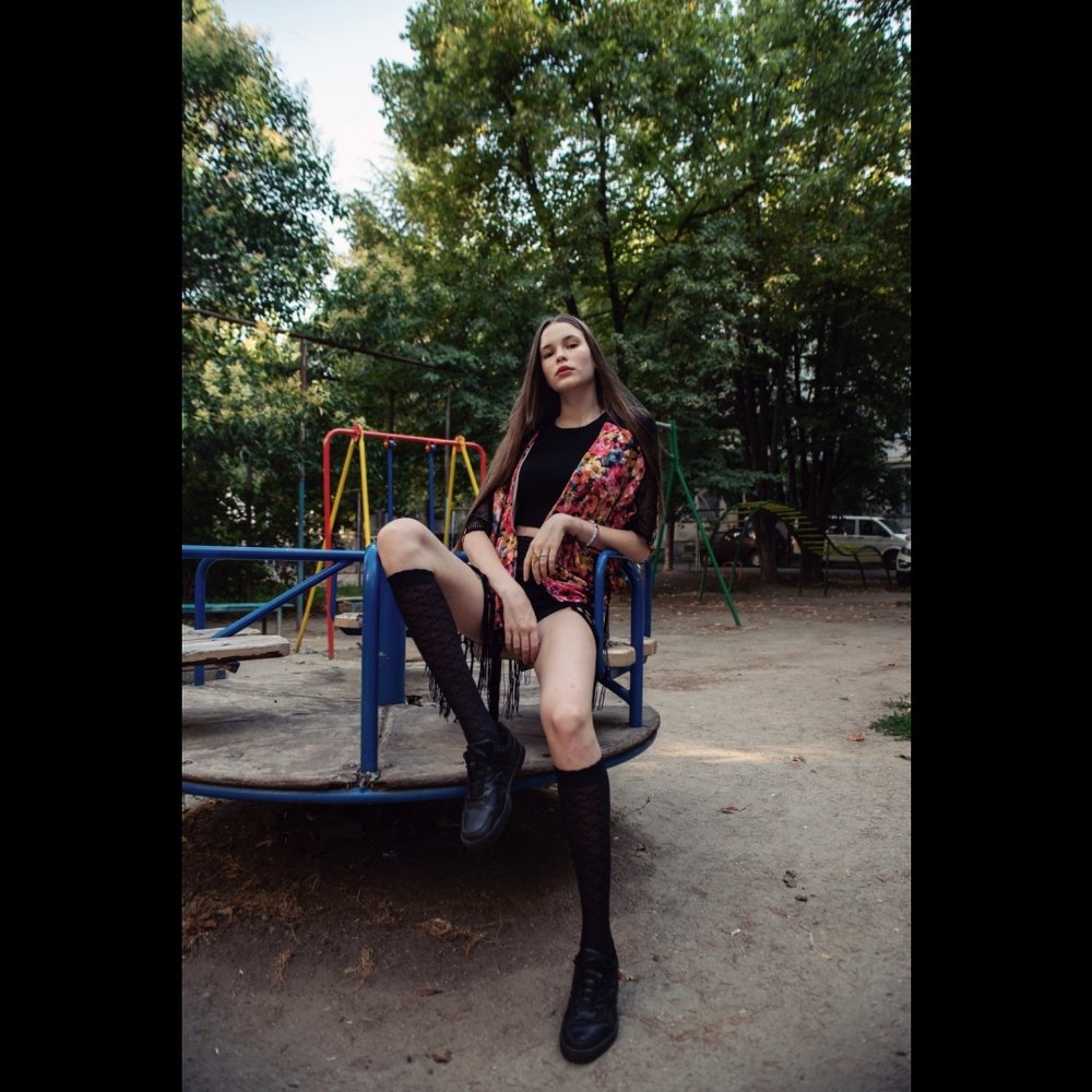 На детской площадке