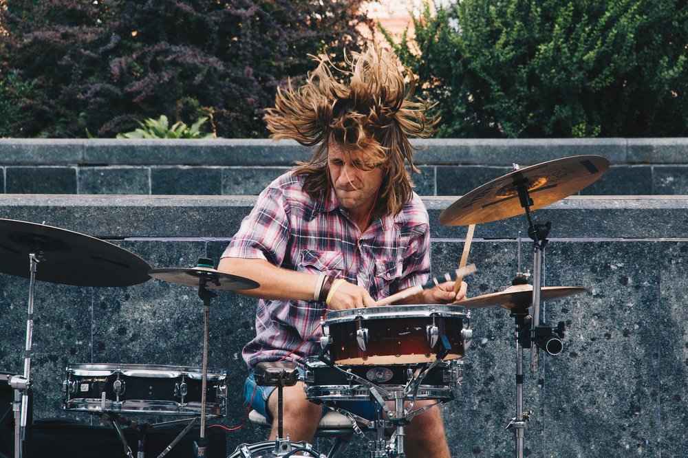 Уличный музыкант