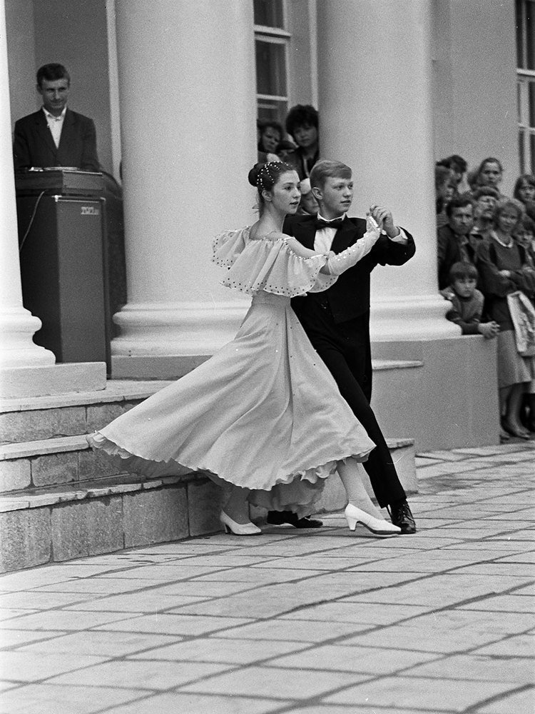 На празднике