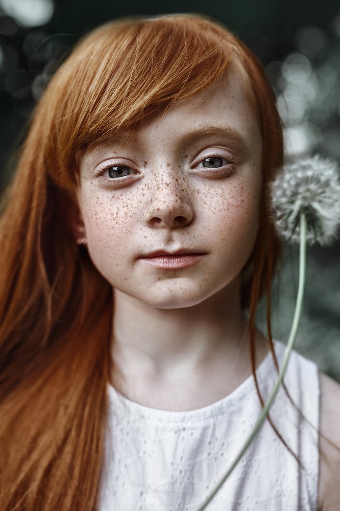 The Girl With Dandelion