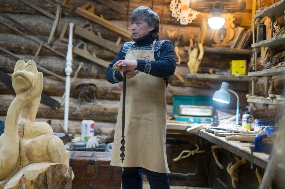 Изготовление деревянных статуй