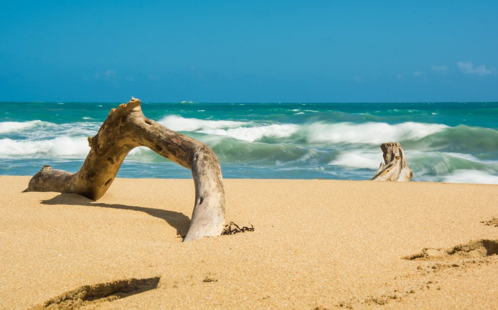 Безлюдный пляж