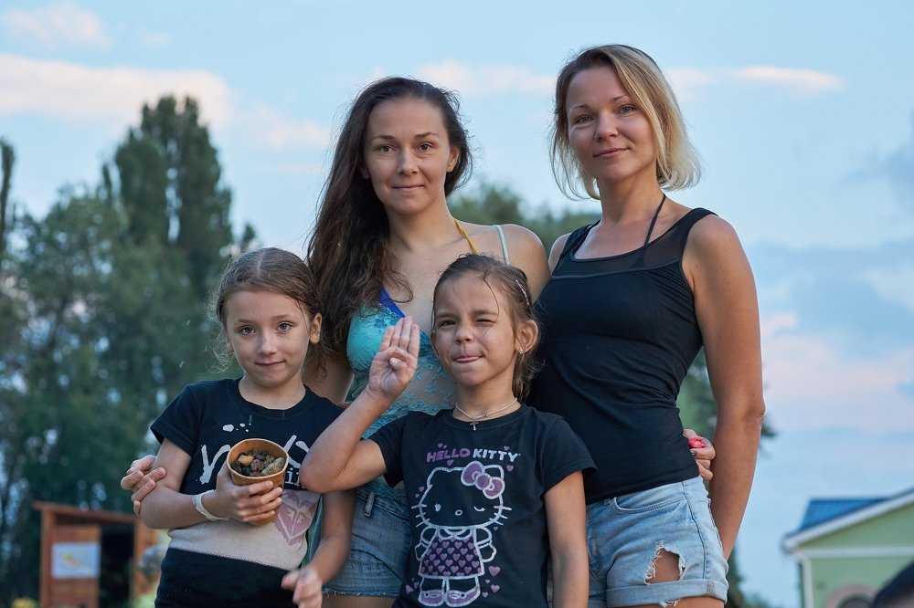 Четыре сестры.