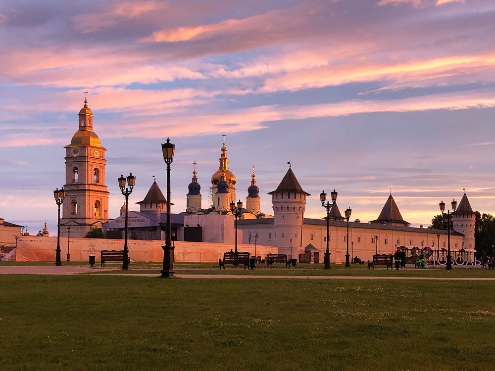 Тобольский кремль на закате.