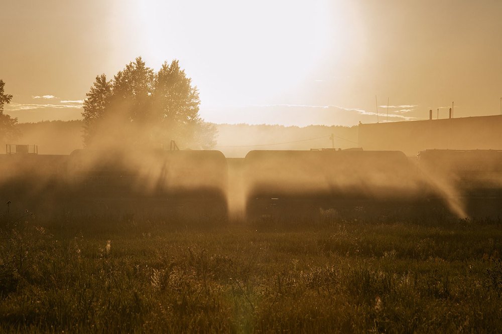 Вечер над окраиной города