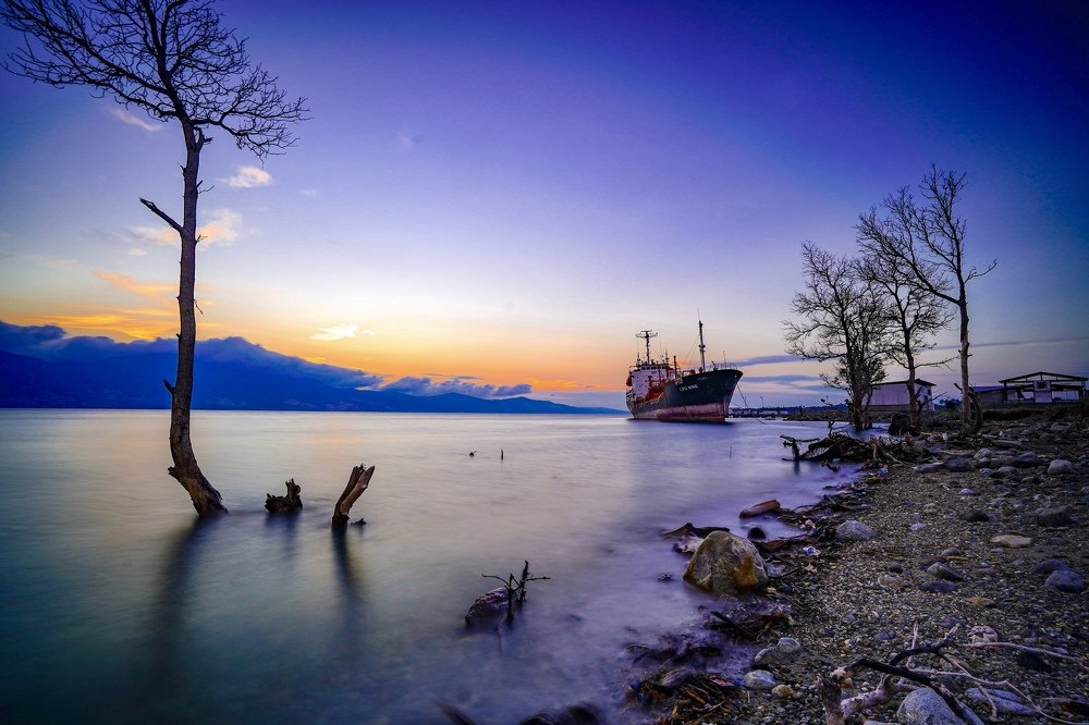 Chasing sunset in Mamboro