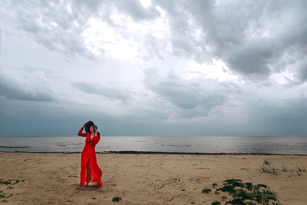 The girl and the sea.