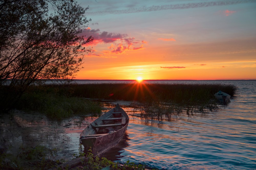Закат на Плещеевом озере