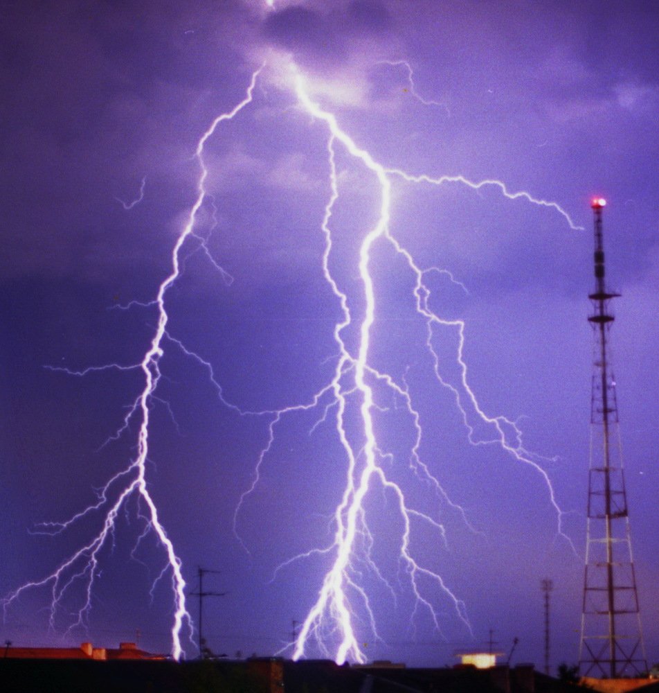 УДАР СТИХИИ