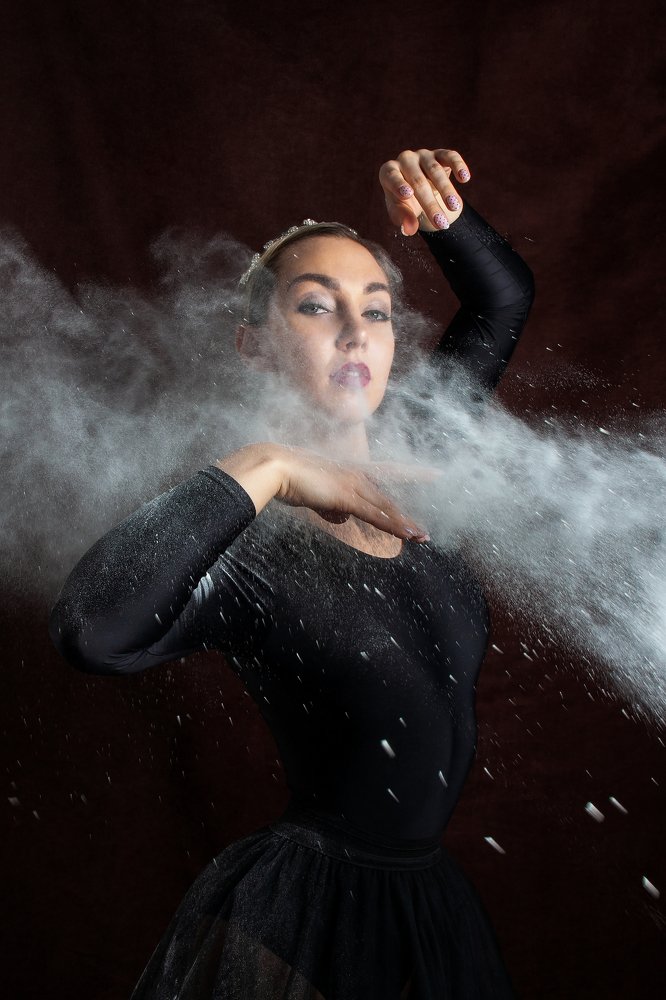 Вся в танце