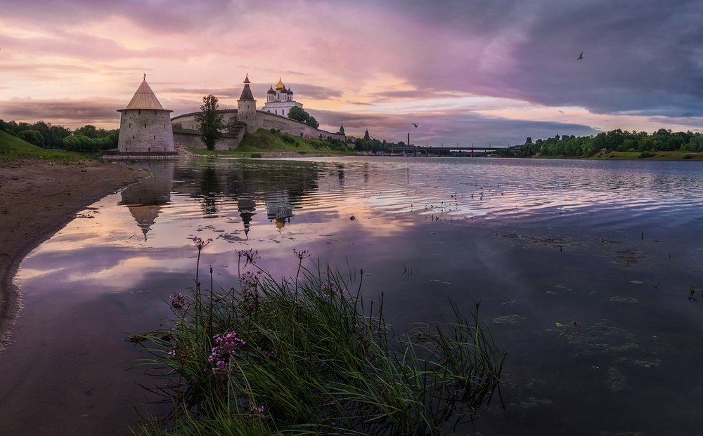 Рассвет в Пскове.