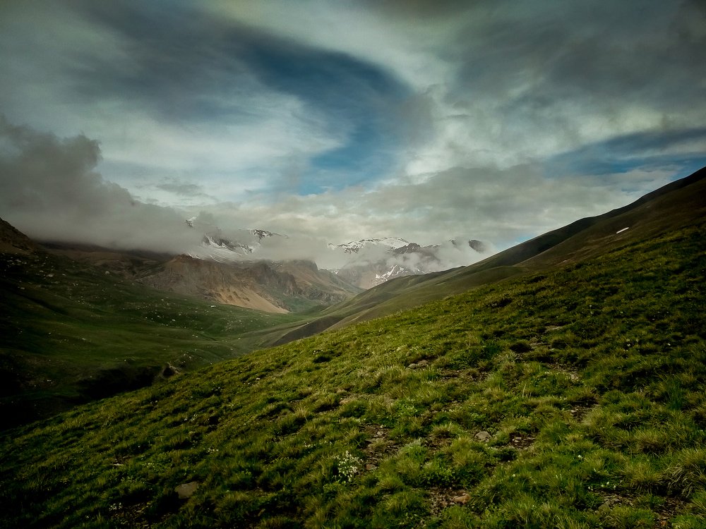 Непогода в горах.