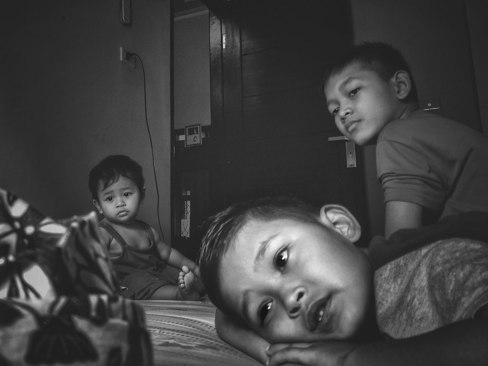 Watching gadget together